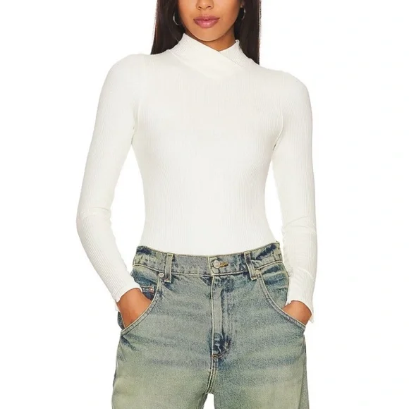 Free People - Picture 1 of 4